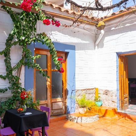 Hostal Zeballos Tarija Buitenkant foto