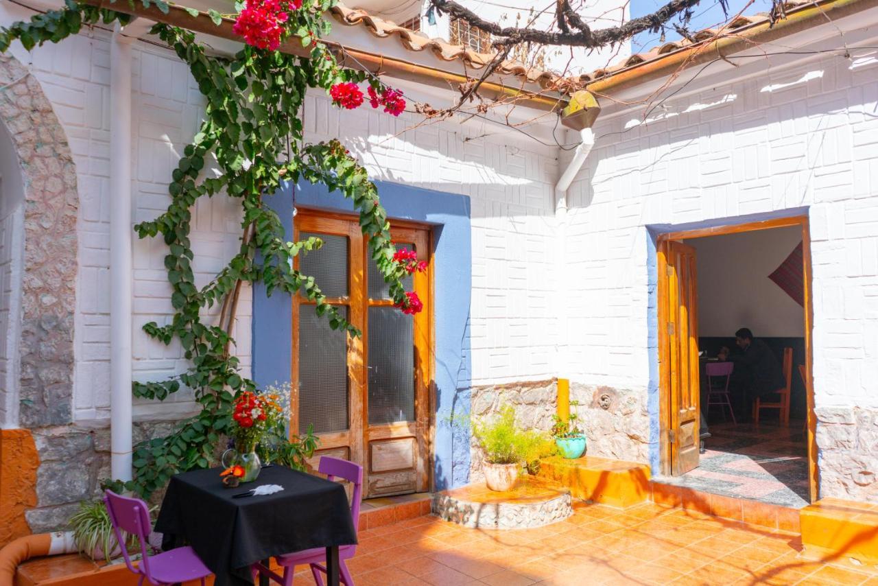 Hostal Zeballos Tarija Buitenkant foto