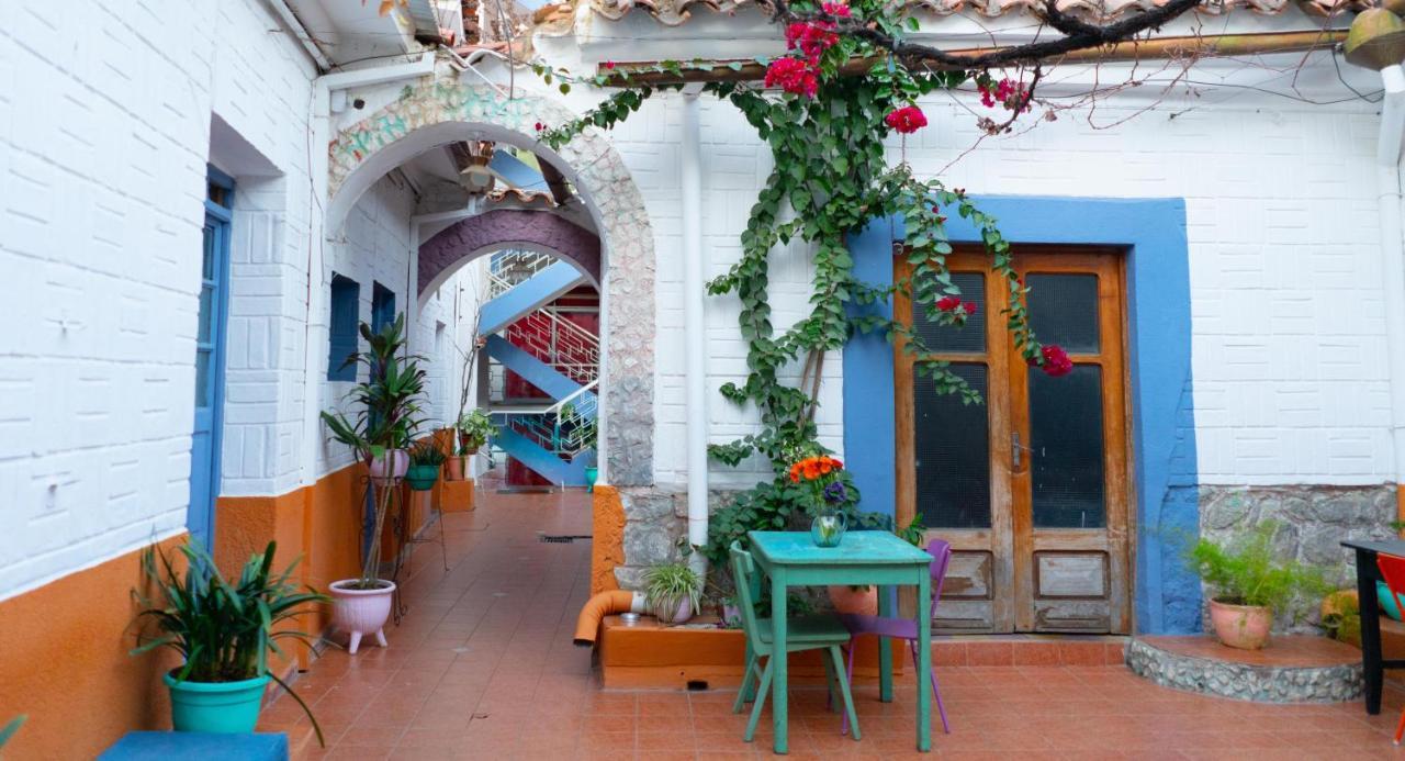 Hostal Zeballos Tarija Buitenkant foto