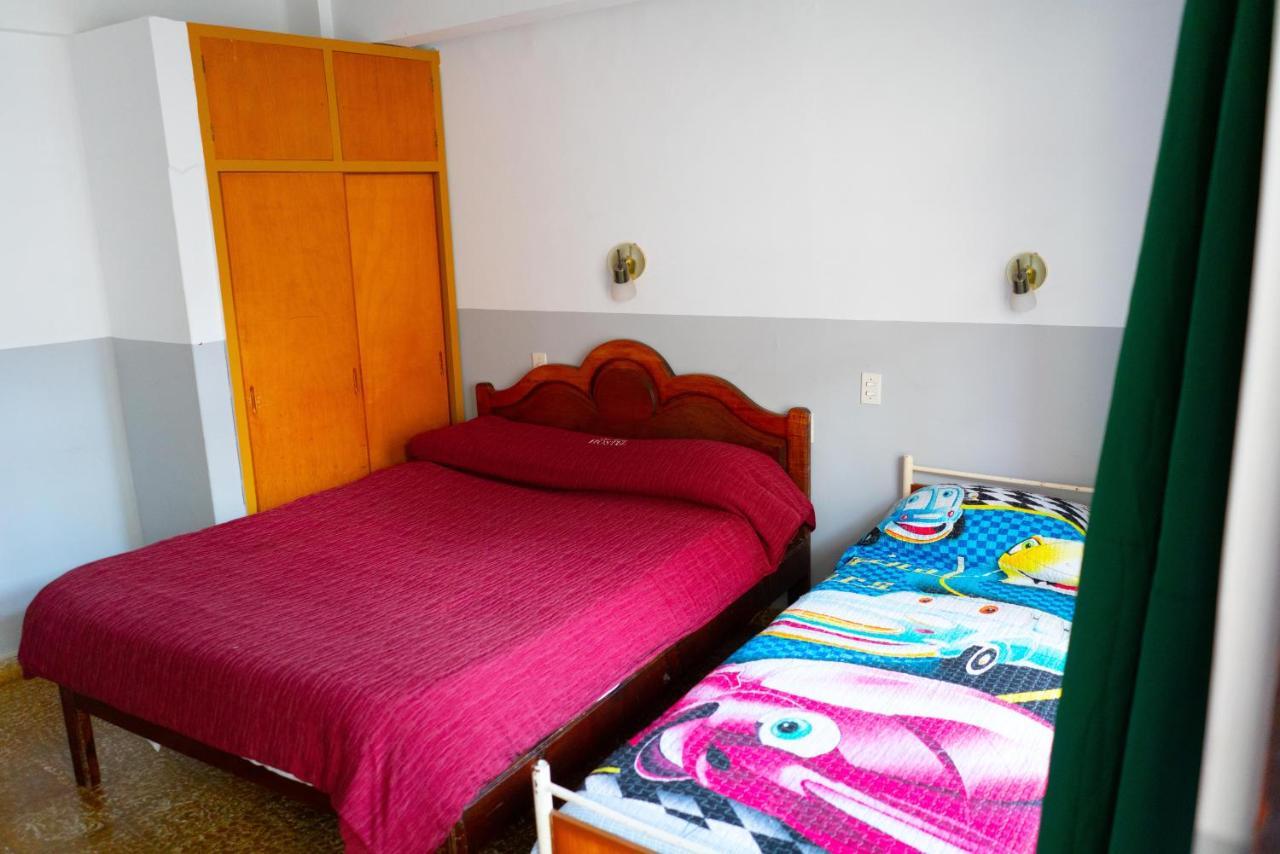 Hostal Zeballos Tarija Buitenkant foto