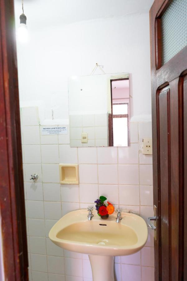 Hostal Zeballos Tarija Buitenkant foto