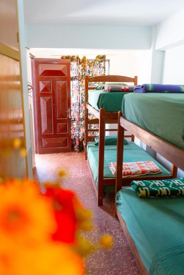 Hostal Zeballos Tarija Buitenkant foto