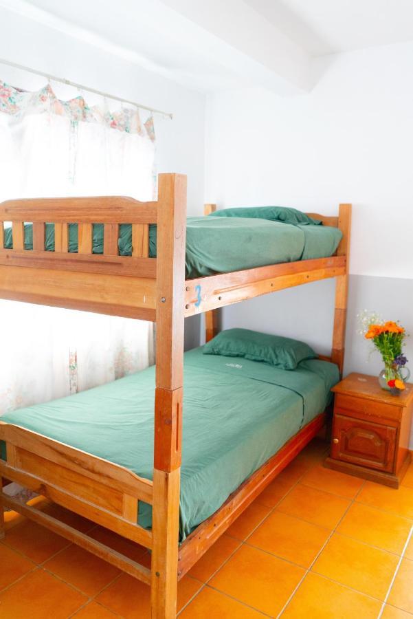 Hostal Zeballos Tarija Buitenkant foto